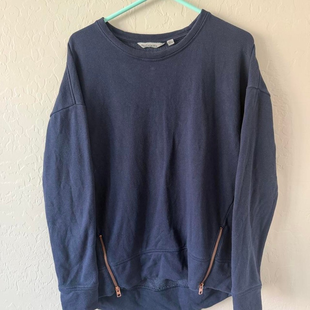 Preppy navy Athleta women's crewneck with cool zippers oversized fit